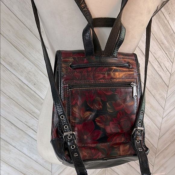 Patricia Nash English Seluci English Rustic Mums Backpack Blk/Burgundy - Picture 2 of 11